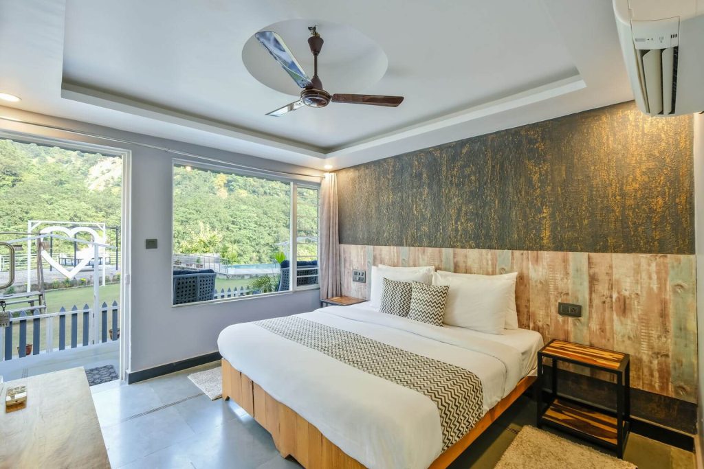 Grand Superior Room